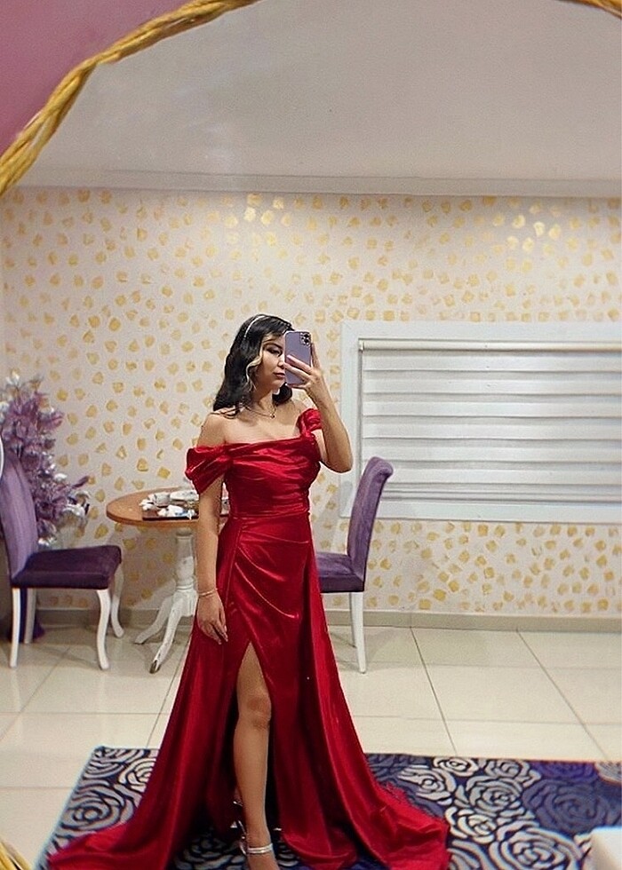 Saten kırmızı abiye - Görsel 2