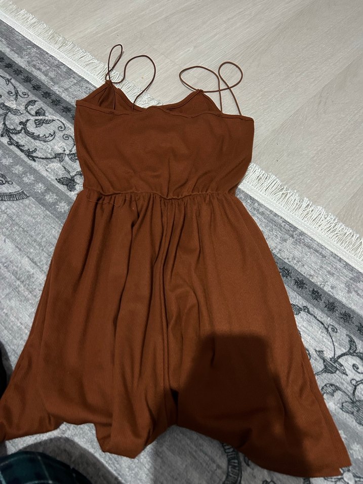 Kahverengi Mini Askılı Tulum - Görsel 2