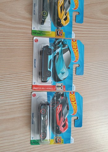 İki adet bugatti bolide ve bir adet mclaren p1 Hot Wheels