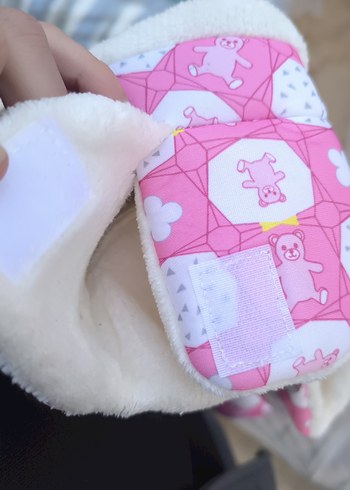 Kız Çocukları İçin Pembe Desenli Sıcak Ev Terliği - Görsel 4