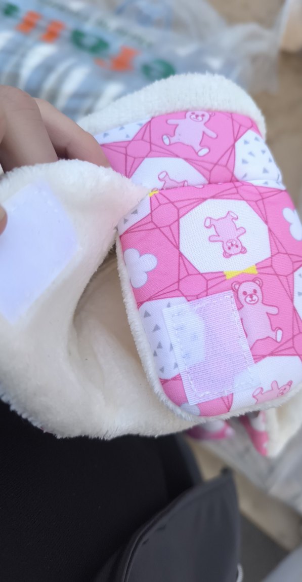 Kız Çocukları İçin Pembe Desenli Sıcak Ev Terliği - Görsel 4