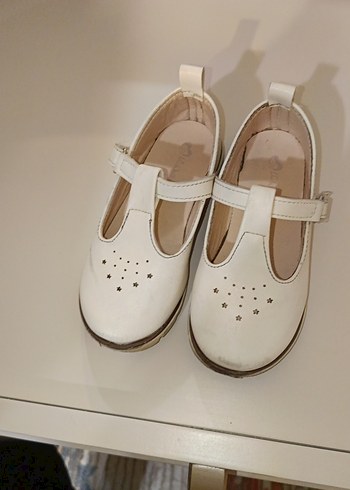 Kız Çocuk Beyaz Tokalı Babet Ayakkabı - Görsel 3