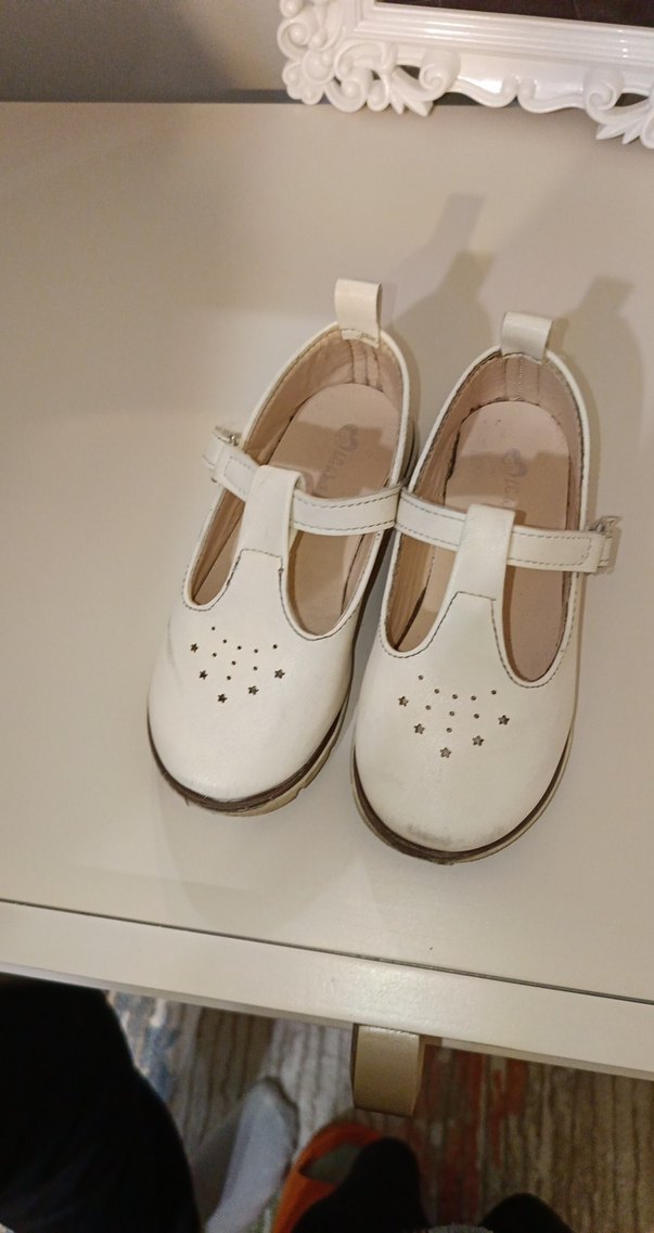 Kız Çocuk Beyaz Tokalı Babet Ayakkabı - Görsel 3