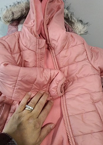 Kız Çocuk Pembe Kürklü Mont - Görsel 3