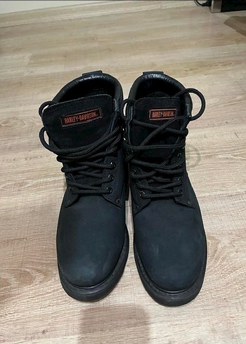 Siyah Harley-Davidson Biker Bot - Görsel 4