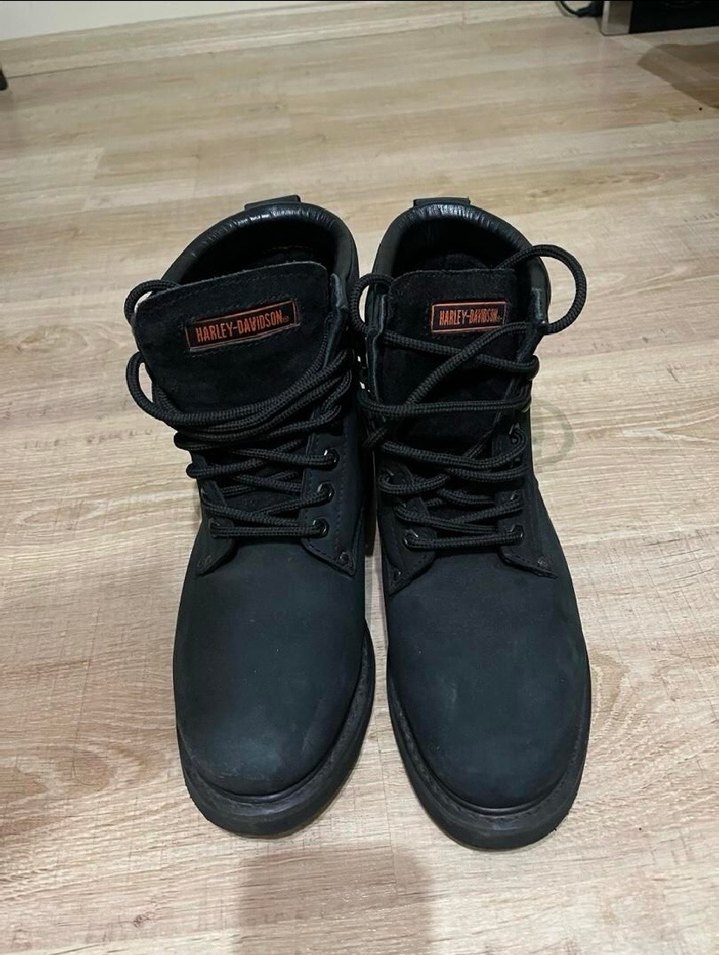Siyah Harley-Davidson Biker Bot - Görsel 4