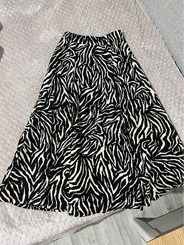 Zebra desen MIDI boy etek
