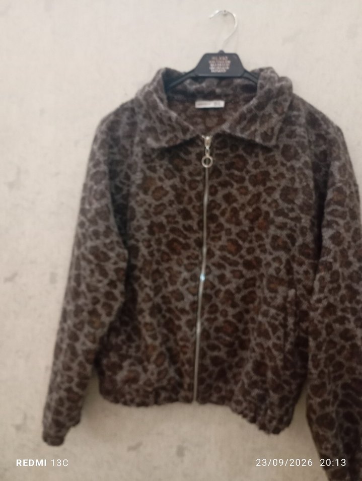 Leopar Desenli Kısa Peluş Ceket — görsel 3/4