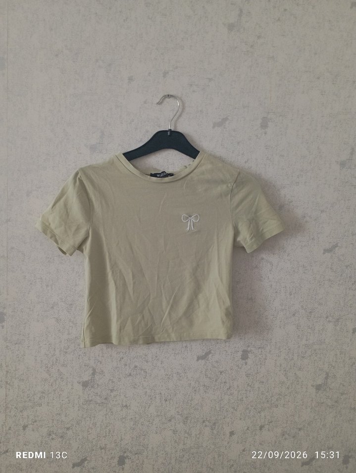 Açık Bej Mini Bantlı Kısa Kollu Tişört — görsel 4/6