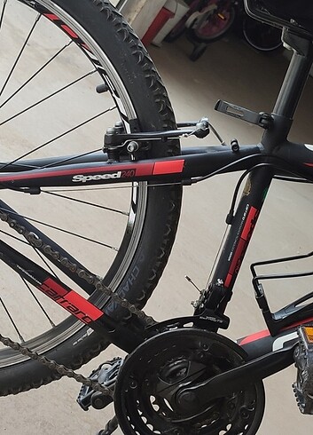Beden siyah Renk Carraro Speed 240 Dağ Bisikleti 24 Jant 21 Vites