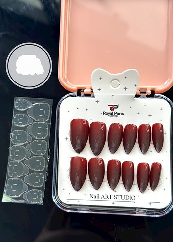 Royal Paris Siyah Takma Tırnak Seti (173) - Görsel 2