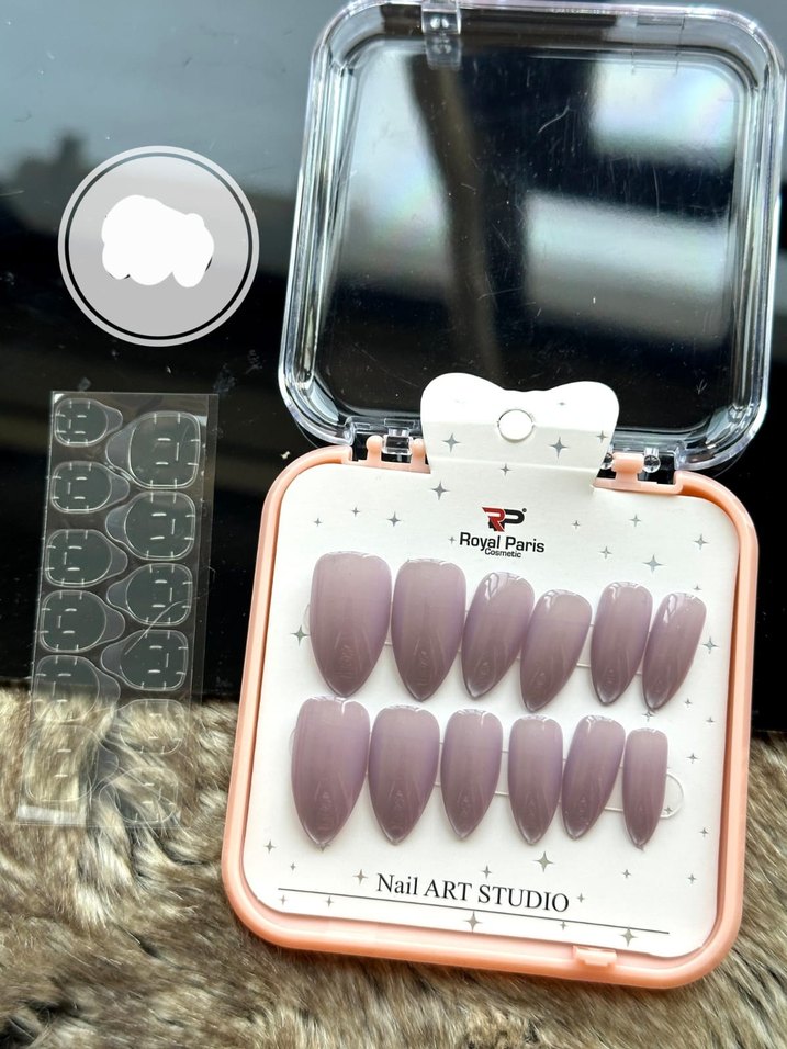 Royal Paris Siyah Takma Tırnak Seti (173) - Görsel 4