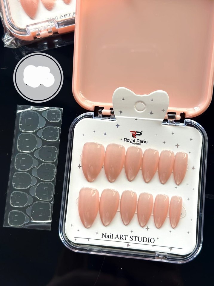 Royal Paris Siyah Takma Tırnak Seti (173) - Görsel 3
