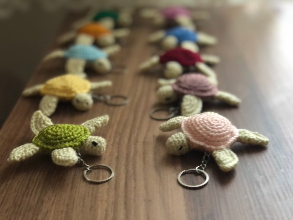 Renkli Örgü Kaplumbağa Anahtarlık - Görsel 2