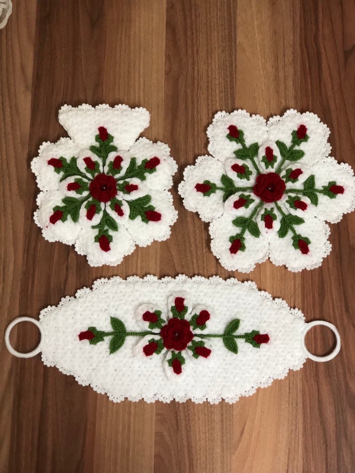 Beyaz Kırmızı Gül Motifli  lif seti - Görsel 4