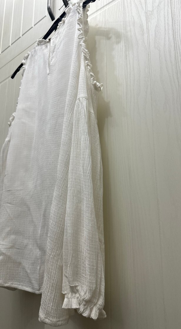 Omuzları açık uzun kollu yakası fırfırlı çok - Görsel 4