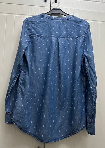 Düğmeli V Yaka Kadın Kot Gömlek - Görsel 2