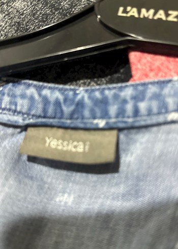 Düğmeli V Yaka Kadın Kot Gömlek - Görsel 3