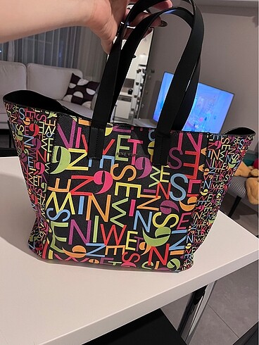 Nine West omuz çantası