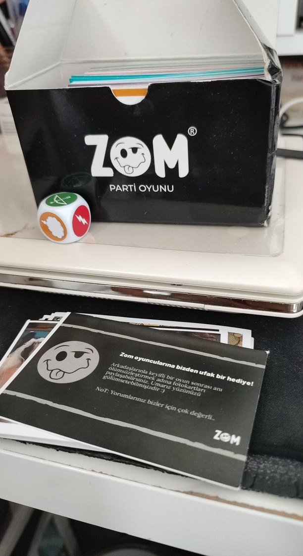 Zoom Parti Oyunu - Siyah Kutulu Plastik Oyun - Görsel 2