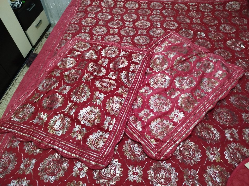 Bordo Nakışlı Yatak Örtüsü - Görsel 4