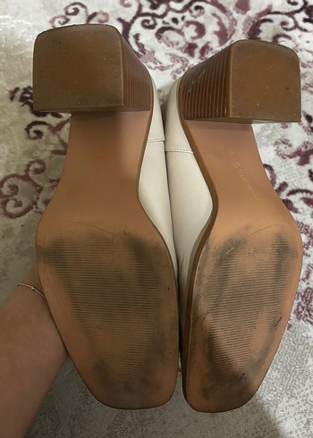 Beyaz Deri Fermuarlı İnce Topuklu Kadın Bot - Görsel 6