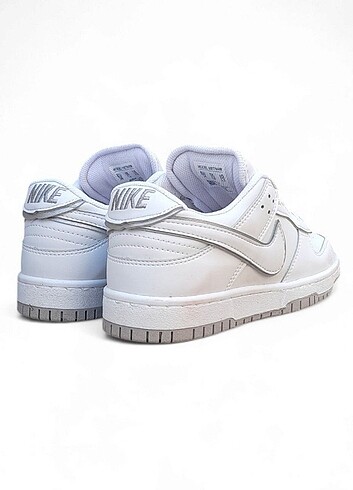 Nike sd dunk low
