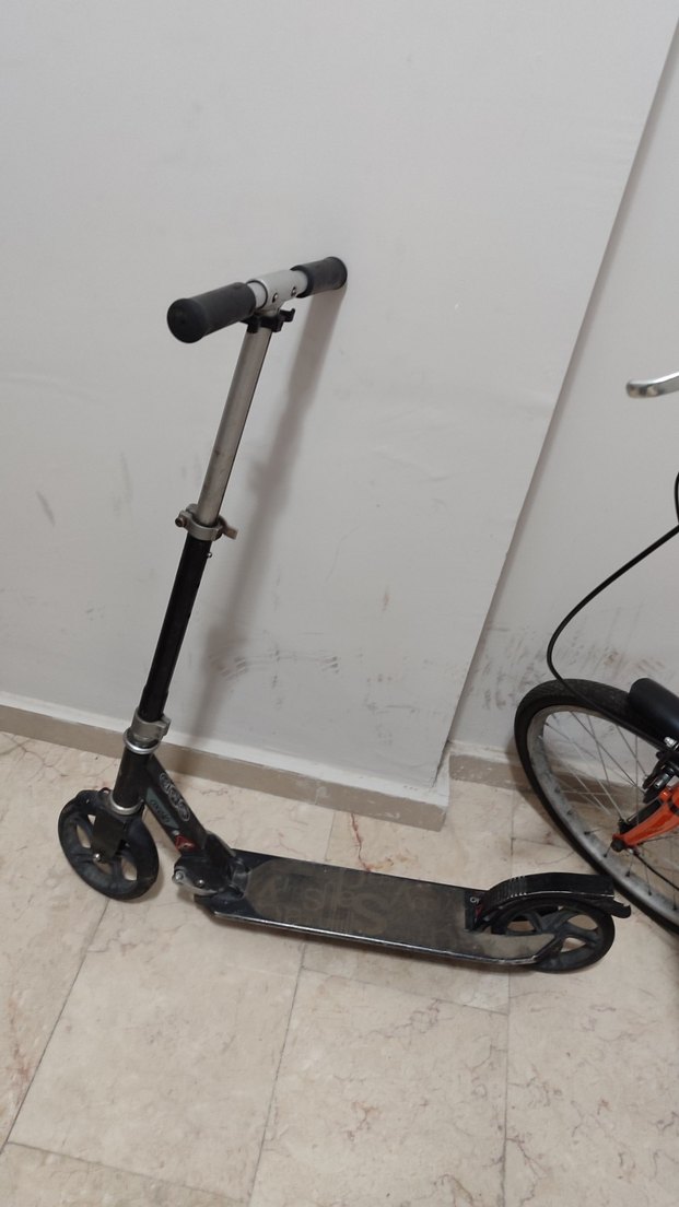 Siyah Çocuk Scooterı Decathlon - Görsel 2