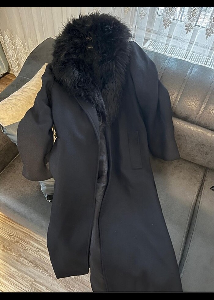 Zara suni kürk yakalı yün kaban - Görsel 3