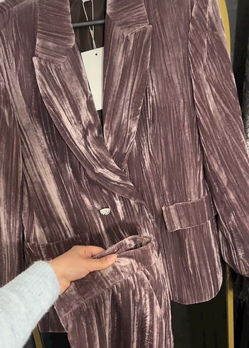 Zara tüylü takım elbise - Görsel 8