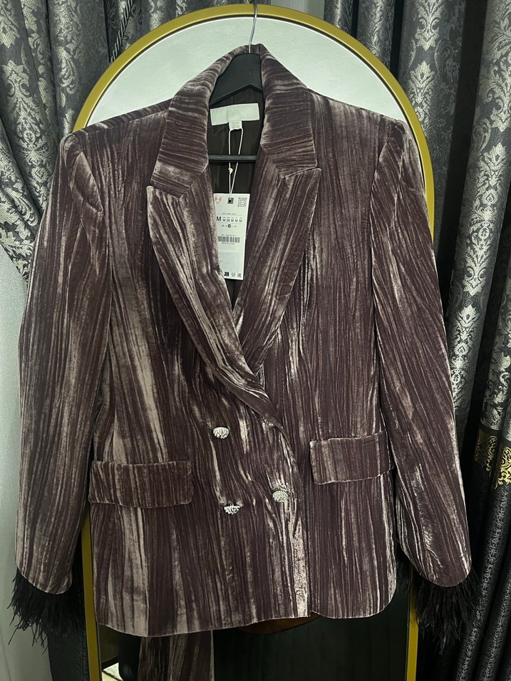 Zara tüylü takım elbise - Görsel 4