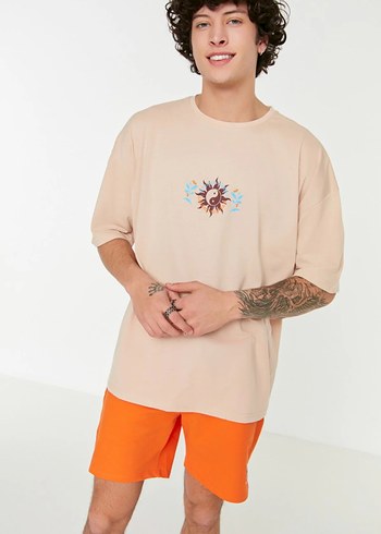 Bej Baskılı Kısa Kollu Erkek Tişört - Görsel 4