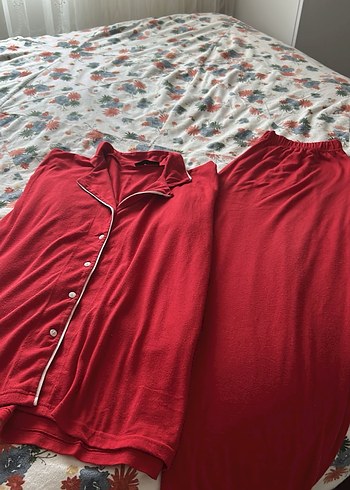 Kırmızı Rahat Kadın Pijama Takımı - Görsel 2