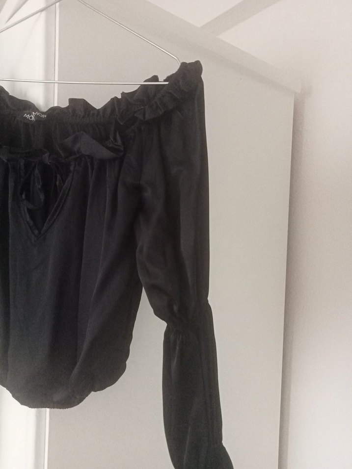 Omzu açık tekne yaka Bluz - Görsel 4