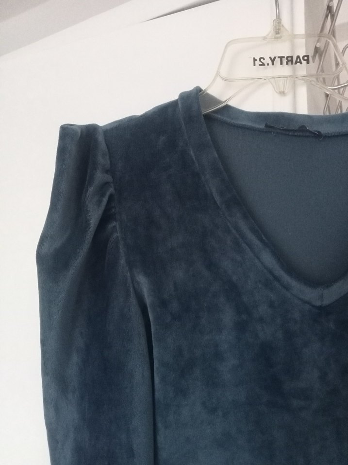 L Beden kadife bluz - Görsel 3