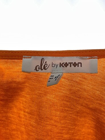 s Beden turuncu Renk Koton T-shirt %70 İndirimli.
