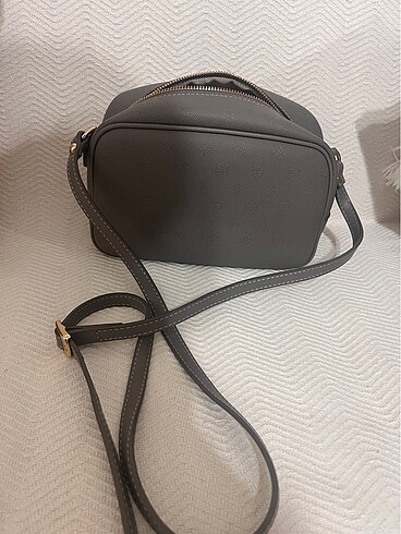 Beden Pierre Cardin gri omuz çantası