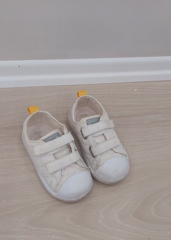 25 Beden beyaz Renk Beyaz Erkek Çocuk Cırt Cırtlı Spor Ayakkabı
