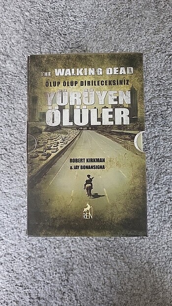 The Walking Dead (Yürüyen Ölüler) - Kutulu Set (5 Kitap)