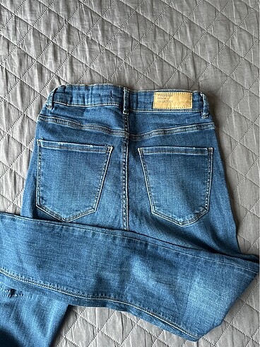 28 Beden Pull&Bear / Kadın Jean