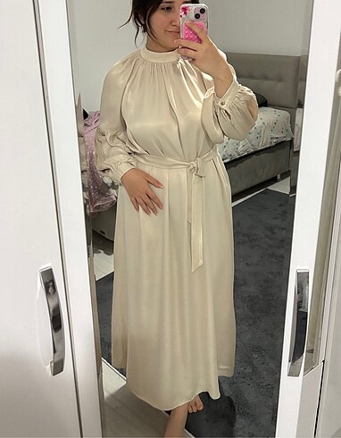 xl Beden ten rengi Renk Saten abiye