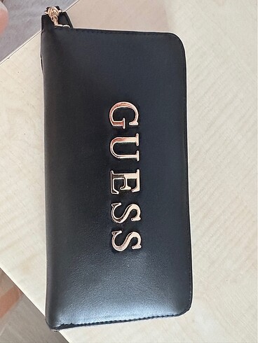 Guess cüzdan