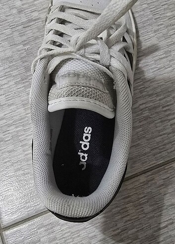 36 Beden Adidas kadın spor ayakkabı