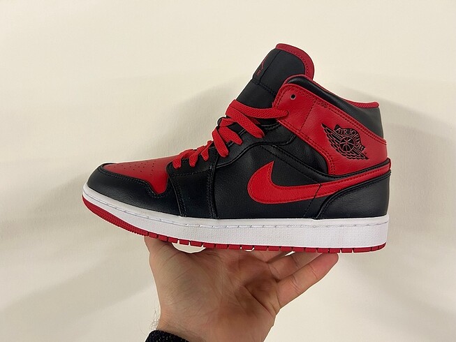 NİKE AİR JORDAN 1 MİD
