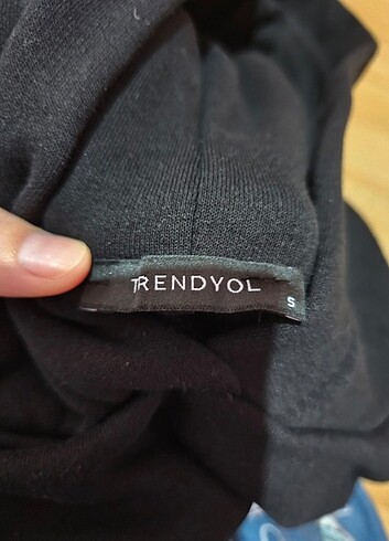 Trendyol kısa bayan sweatshirt