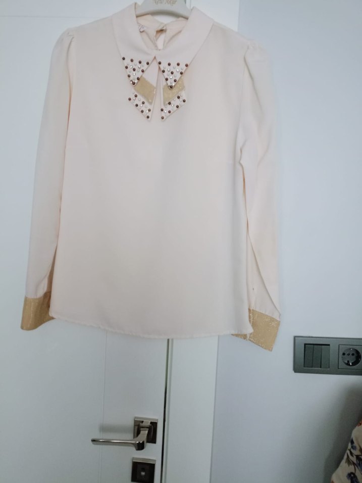 Bej Düğmeli Uzun Kollu Kadın Gömlek - Görsel 2