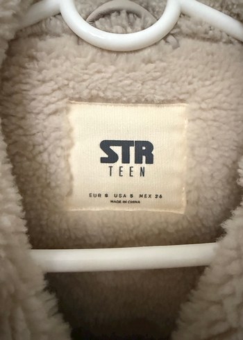 Kürk Detaylı Beyaz Deri Kadın Ceket - Görsel 4