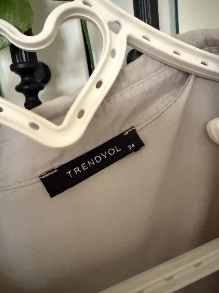 Bej Keten Düğmeli Kadın Gömlek - Görsel 3