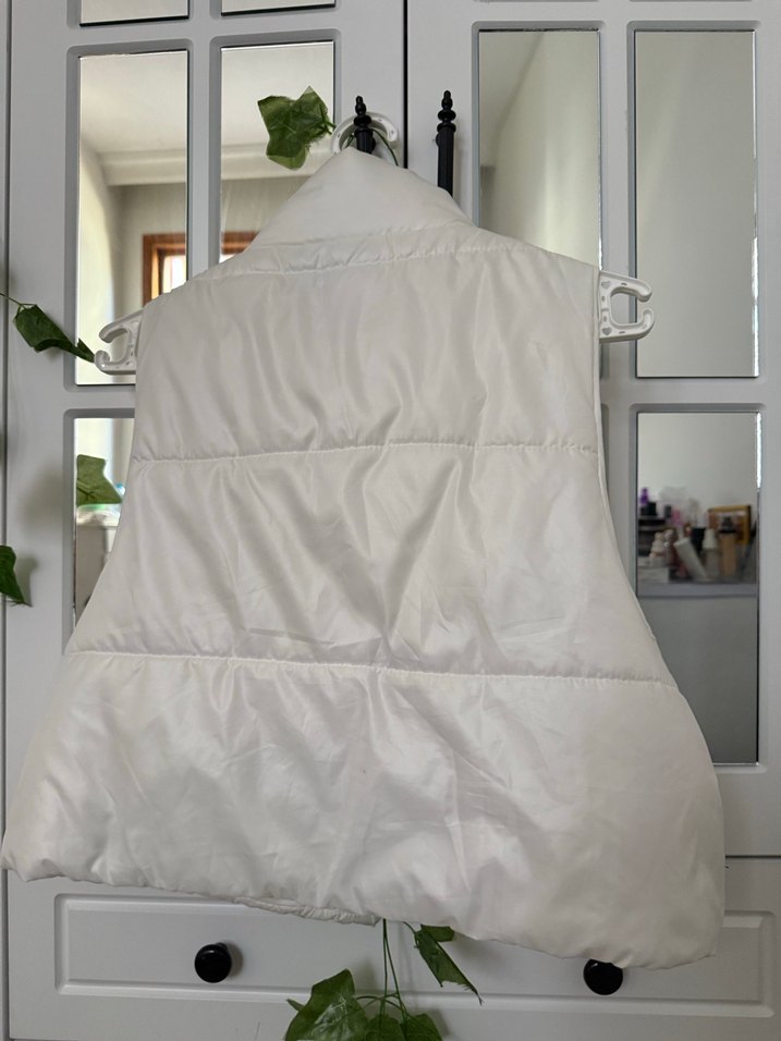 Düğmeli Beyaz Kadın Yelek - Görsel 2