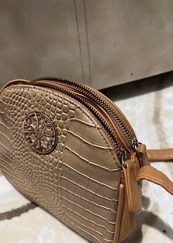 Gold detay 3 bolmeli canta - Görsel 3